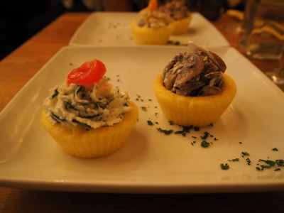 Spinach/ricotta and mushroom 'cupcakes'